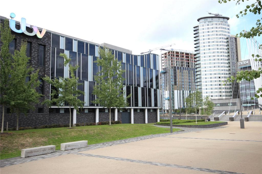 The Lightbox, Blue Media City uk M50 1 bed apartment £995 pcm (£230 pw)