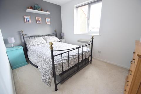 2 bedroom apartment for sale - Cleves Court, Firs Avenue, Windsor, Berkshire, SL4