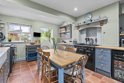4 bedroom semi-detached house for sale, Brook Avenue, Warsash, Southampton, Hampshire. SO31 9HP
