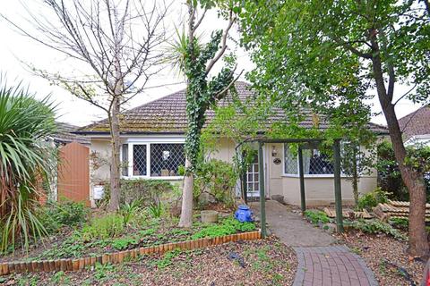 3 bedroom bungalow for sale - Bearwood