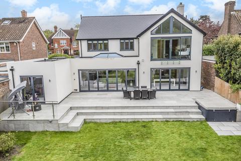 17 Orchard Road, Bromley, BR1 2PR