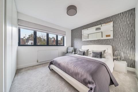 17 Orchard Road, Bromley, BR1 2PR