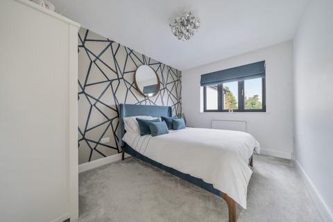 17 Orchard Road, Bromley, BR1 2PR