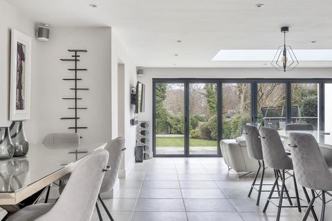 17 Orchard Road, Bromley, BR1 2PR