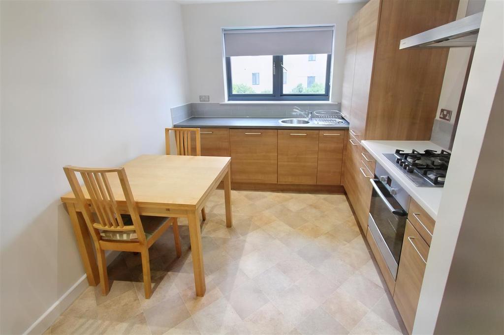 Kitchen / Dining