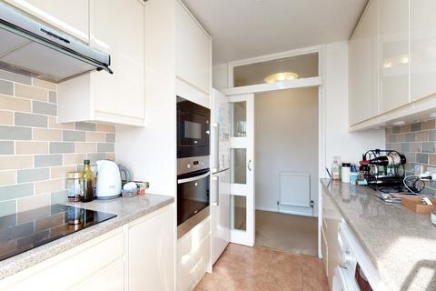 2 bedroom apartment for sale, Blair Court, Boundary Road, London, NW8