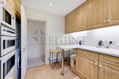 2 bedroom apartment to rent, Cranmer Court, Whiteheads Grove, SW3