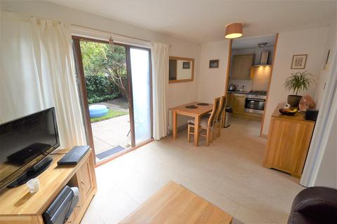 5 Loxwood Close, Feltham, TW14 8SQ