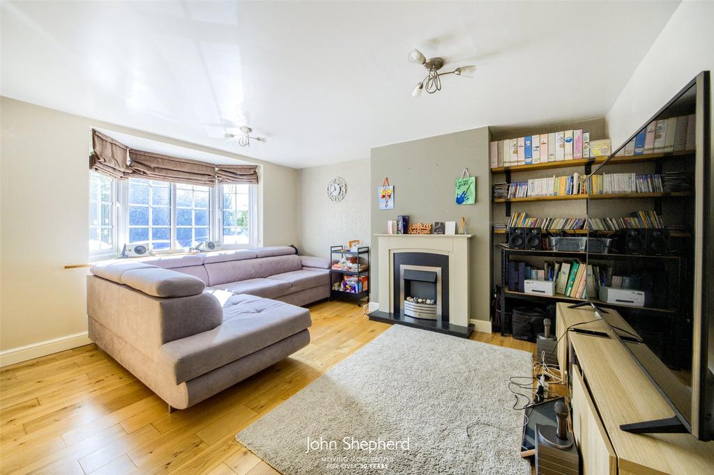 Cranmore Boulevard, Shirley, B90 4 bed end of terrace house £325,000