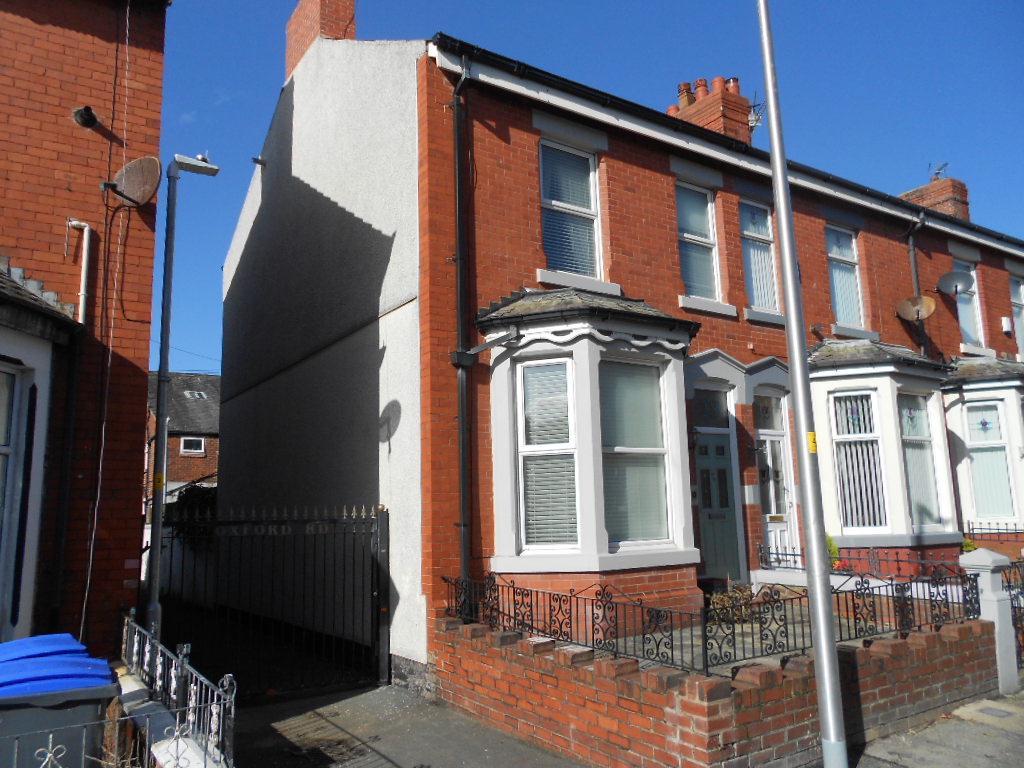 Oxford Road Blackpool Fy1 3ql 3 Bed End Of Terrace House For Sale £