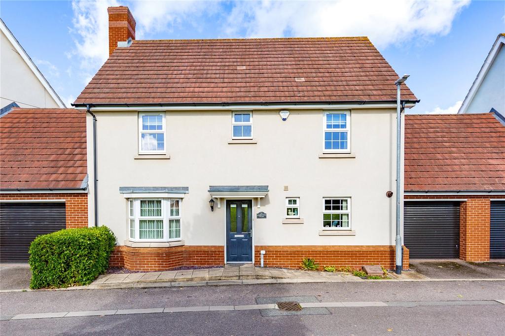 Lambourne Chase, Great Baddow, Essex... 4 bed link detached house £