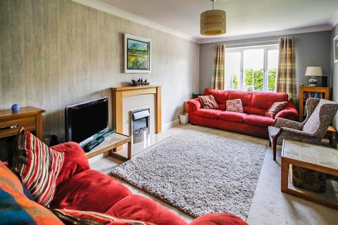 6 Cae Winefride, St Asaph, LL17 0PX