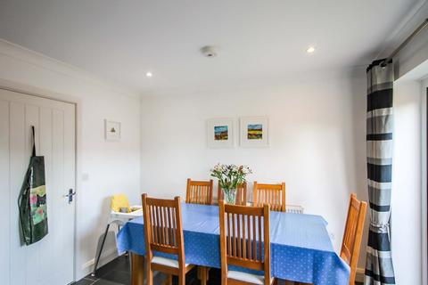 6 Cae Winefride, St Asaph, LL17 0PX