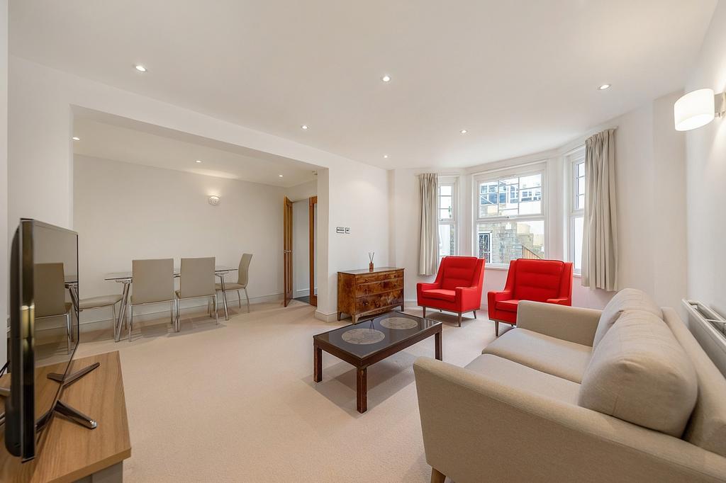 Stonor Road, Fulham, London, W14 1 bed apartment £550,000