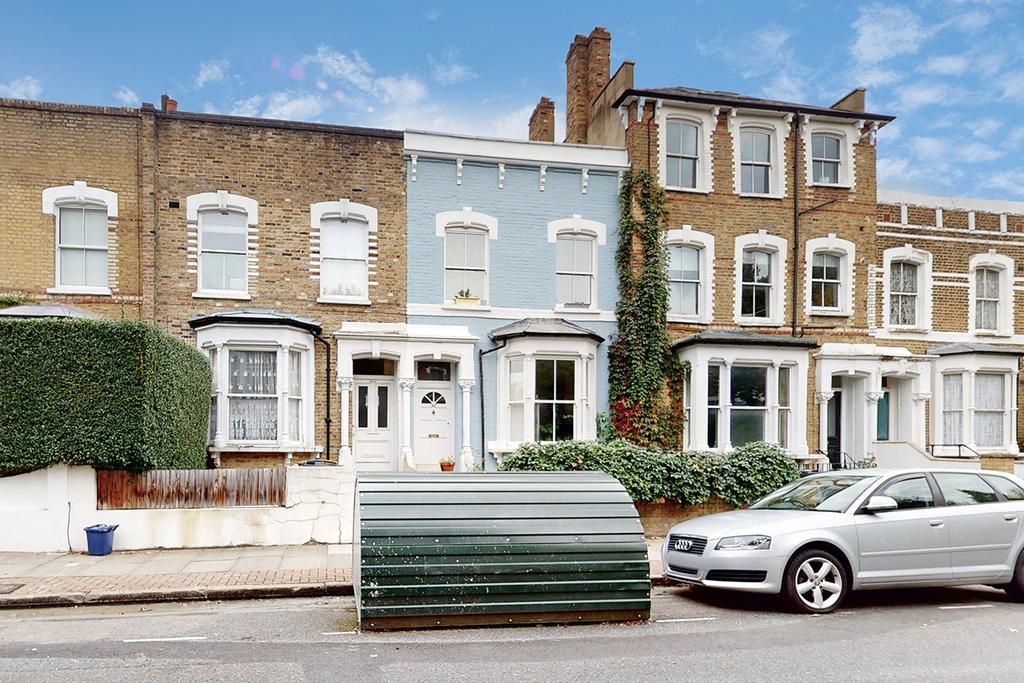 Benthal Road, Stoke Newington, N16 2 bed flat £2,492 pcm (£575 pw)