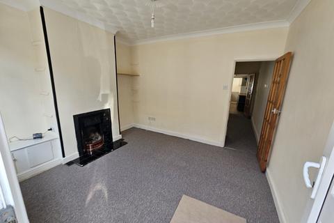 2 bedroom terraced house to rent, George Street, King's Lynn PE30