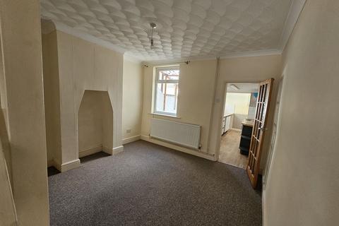2 bedroom terraced house to rent, George Street, King's Lynn PE30