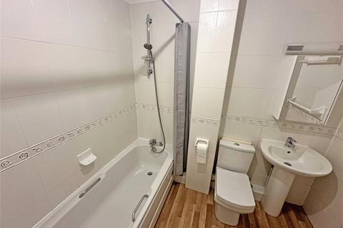 5 Atkinson Close, Barton On Sea, New Milton, BH25 7FF