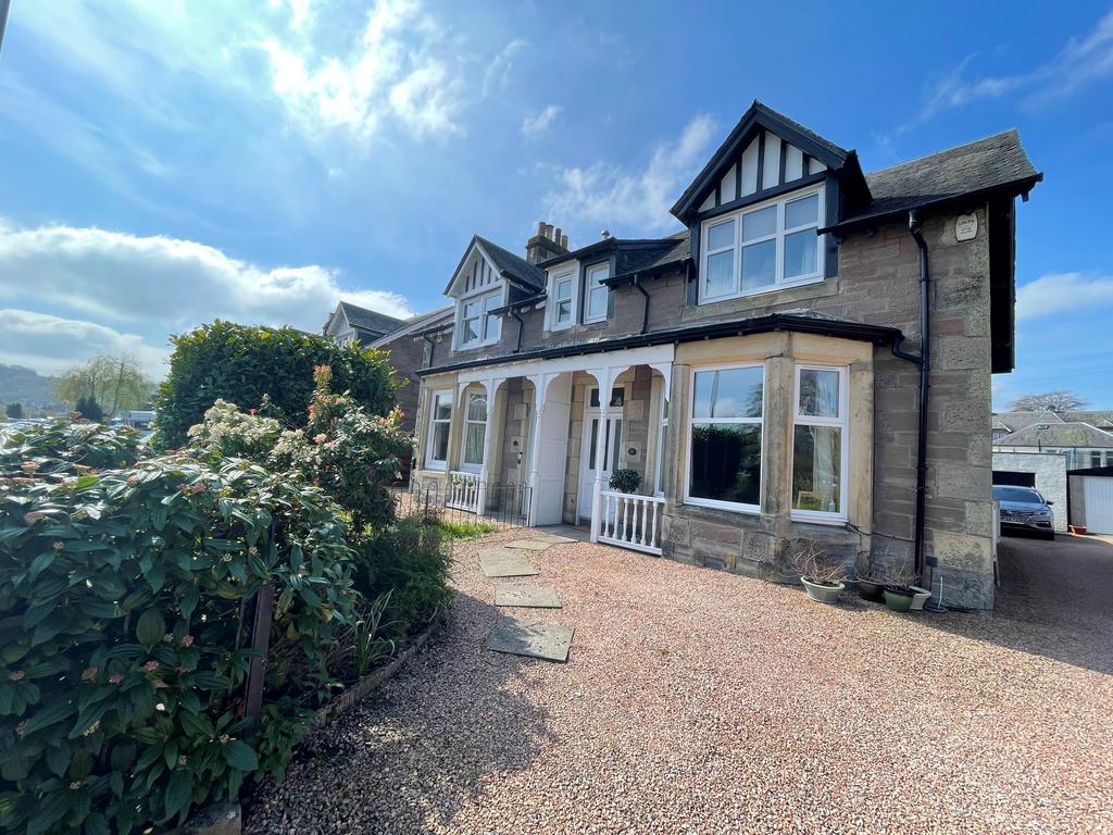 Craigie Road, Perth PH2 3 bed semidetached house £310,000