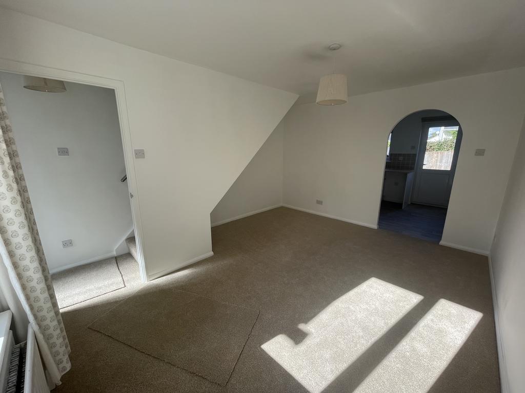 Woodmere Way, Kingsteignton 2 bed terraced house £825 pcm (£190 pw)