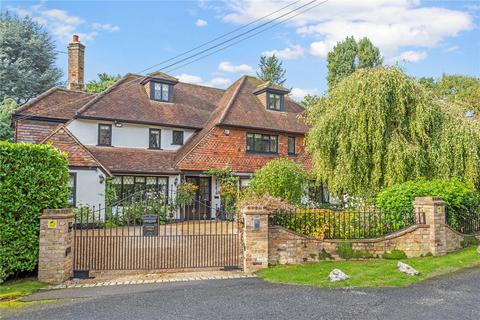 5 bedroom detached house for sale - Wagon Way, Loudwater, Rickmansworth, Hertfordshire, WD3