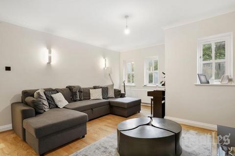 Maybury Mews, Highgate, N6
