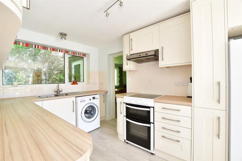 7 Windmill Close, Horsham, RH13 6BY