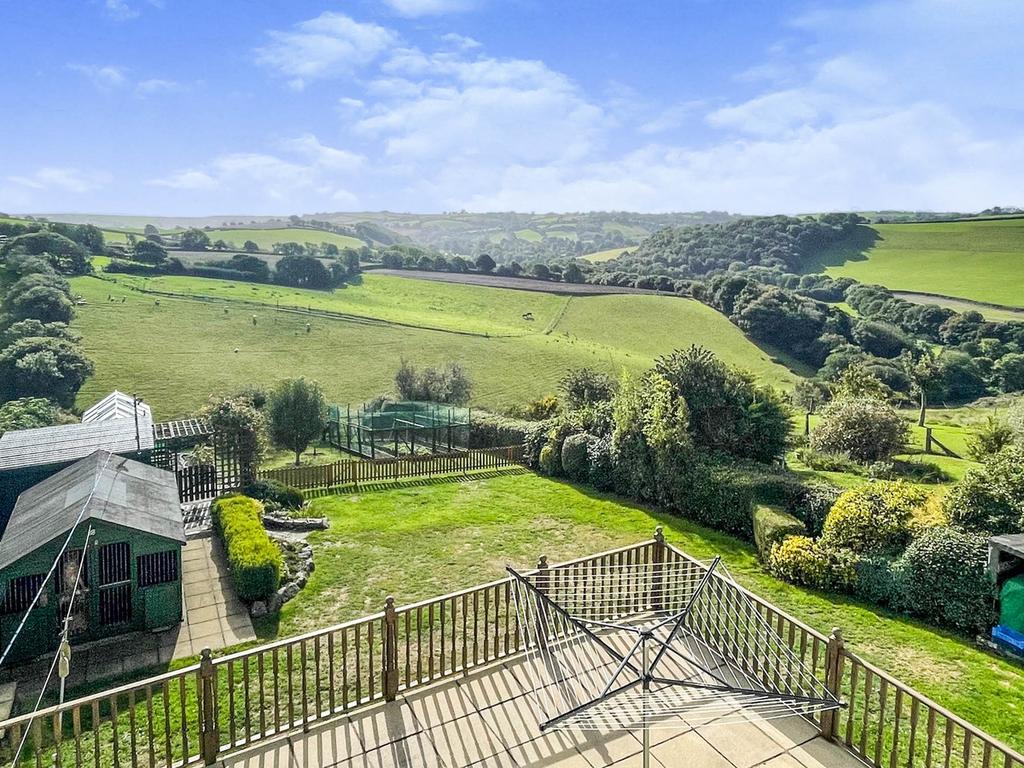 Pillaton, Saltash, PL12 4 bed detached house for sale £475,000