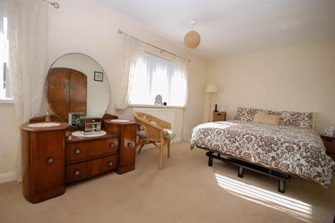 20 Cheviot View, Brunswick Village, Newcastle Upon Tyne, NE13 7EQ