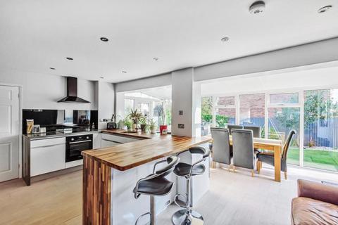 63 Beaconhill Drive, Worcester, WR2 6DR