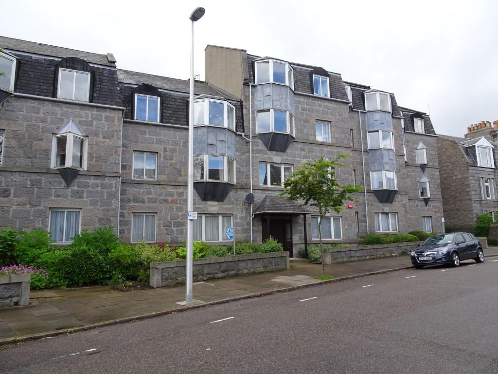 Whitehall Road, Aberdeen AB25 2 bed apartment £750 pcm (£173 pw)