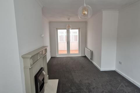 2 bedroom semi-detached house to rent, Millford, Gateshead NE10