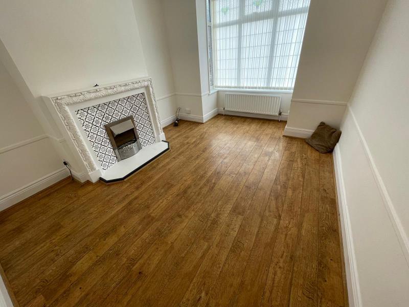 Frimley Drive, Bradford, BD5 9EP 2 bed terraced house £625 pcm (£144 pw)