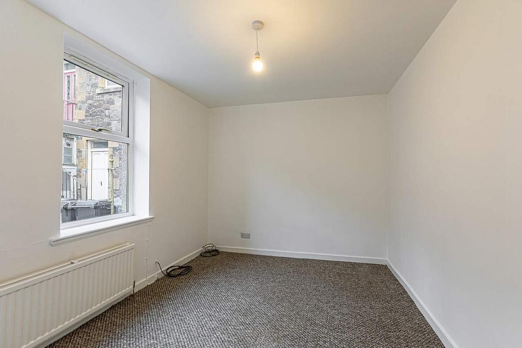 37b St. John Street, Galashiels TD1 3JX 1 bed ground floor flat £65,000