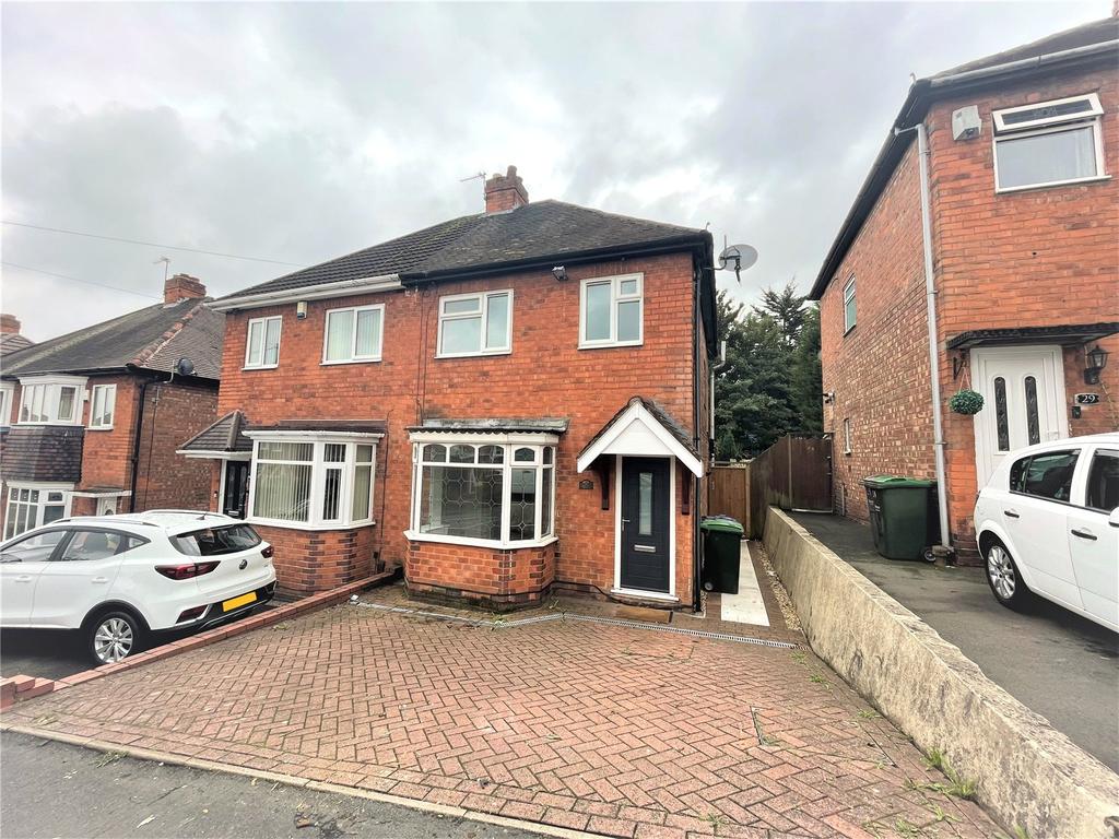 Tower Road, Tividale, Oldbury, B69 3 bed semidetached house £795 pcm
