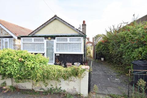 6 Cornflower Road, Jaywick, Clacton-on-sea, CO15 2RZ