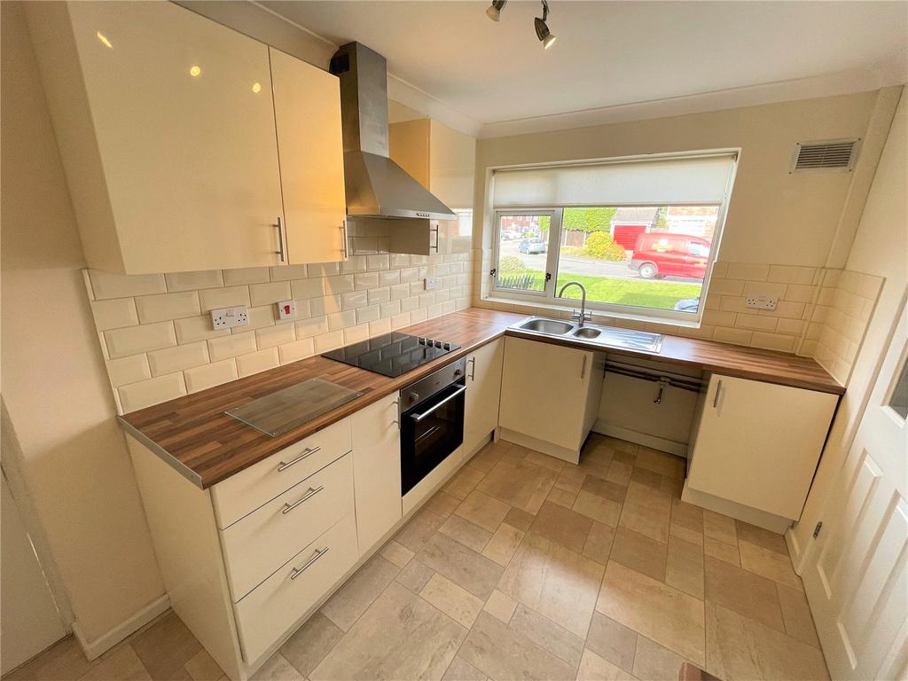 Chichester Drive, Quinton, Birmingham, West Midlands, B32 3 bed semi