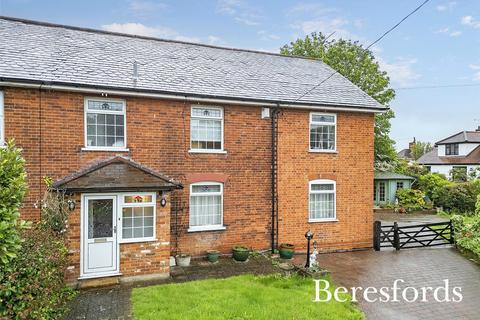 4 bedroom semi-detached house for sale, Brentwood Road, Herongate, CM13