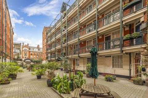 1 bedroom flat to rent, Beaumont Buildings, Martlett Court, London