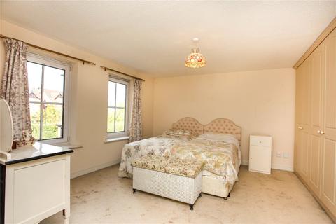 2 bedroom flat for sale - Heaton Close, Heaton Moor, Stockport, SK4