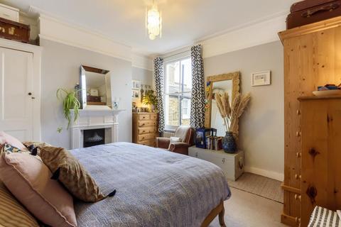 4 bedroom maisonette for sale - Burnbury Road, Balham