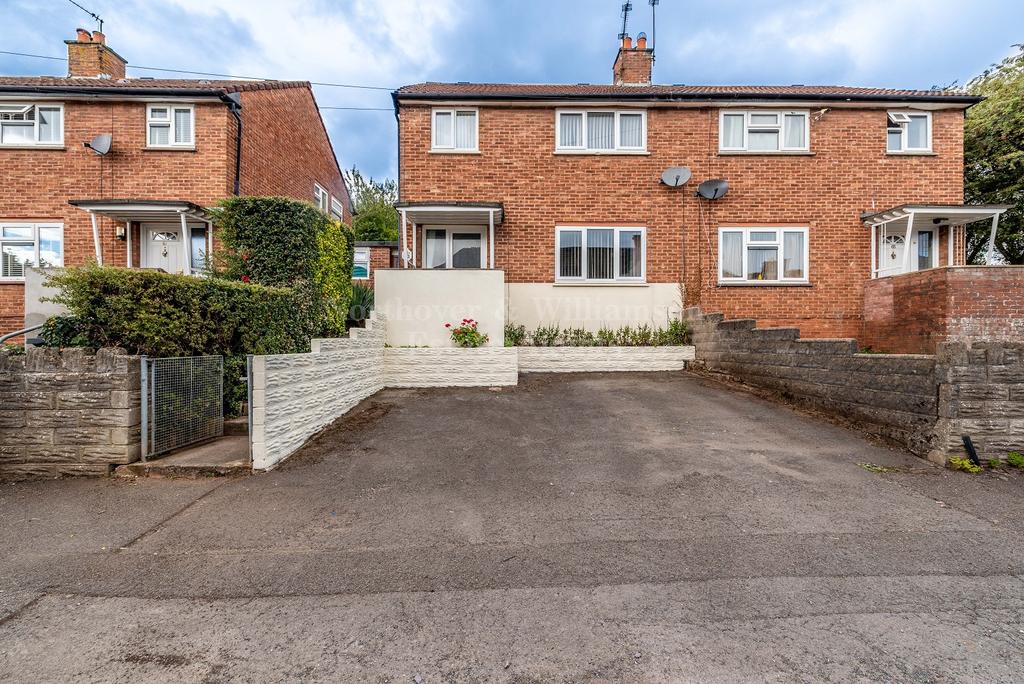 Llandudno Road, Rumney, Cardiff. CF3 3 bed semidetached house £230,000