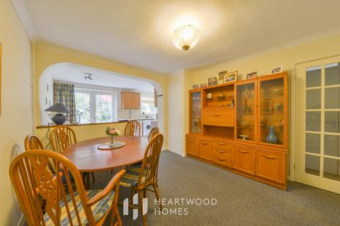 38 Cherry Tree Avenue, London Colney, St Albans, AL2 1RX