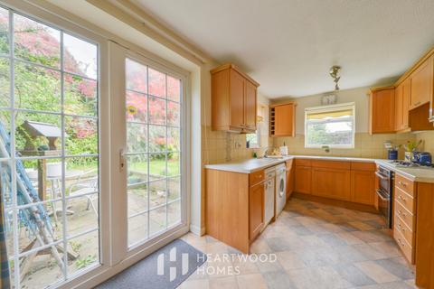 38 Cherry Tree Avenue, London Colney, St Albans, AL2 1RX