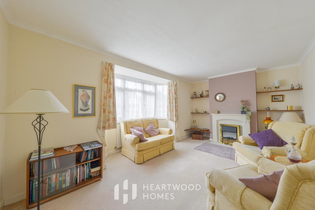 Cherry Tree Avenue, London Colney... 3 bed semidetached house £500,000