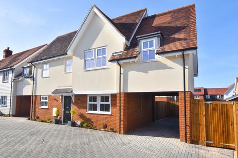 4 bedroom link detached house for sale, Felmoor Chase, Felsted