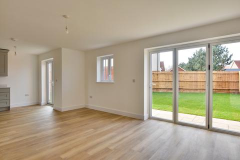 3 bedroom link detached house for sale, Felmoor Chase, Felsted