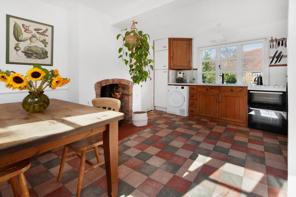 Kitchen dining room