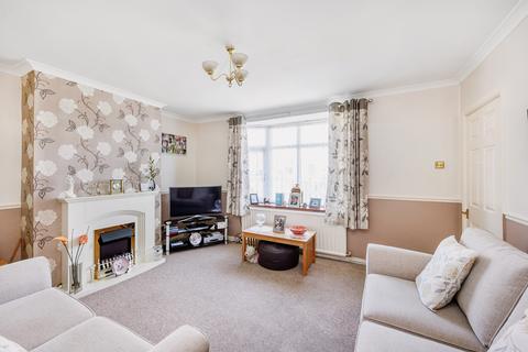 52 Saxon Drive, Acton, London, W3 0NR