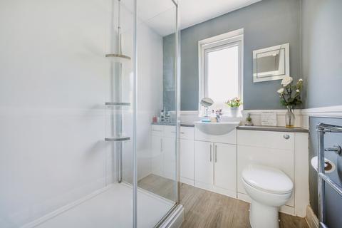 52 Saxon Drive, Acton, London, W3 0NR